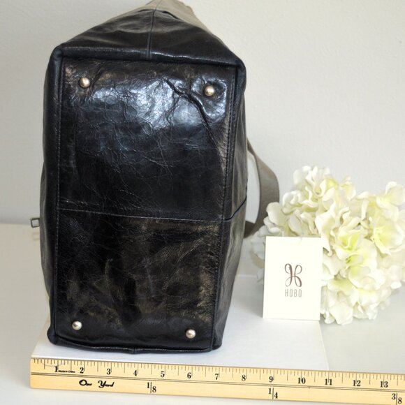 🖤 HOBO Joyce Style Shoulder Bag Two-Tone Leather Stone/Gray & Black - Picture 9 of 14